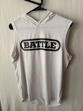 Sleeveless Hooded Tee - White Battle workout tank top
